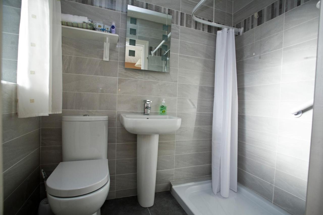 גלנטיס Avalon House B&B מראה חיצוני תמונה