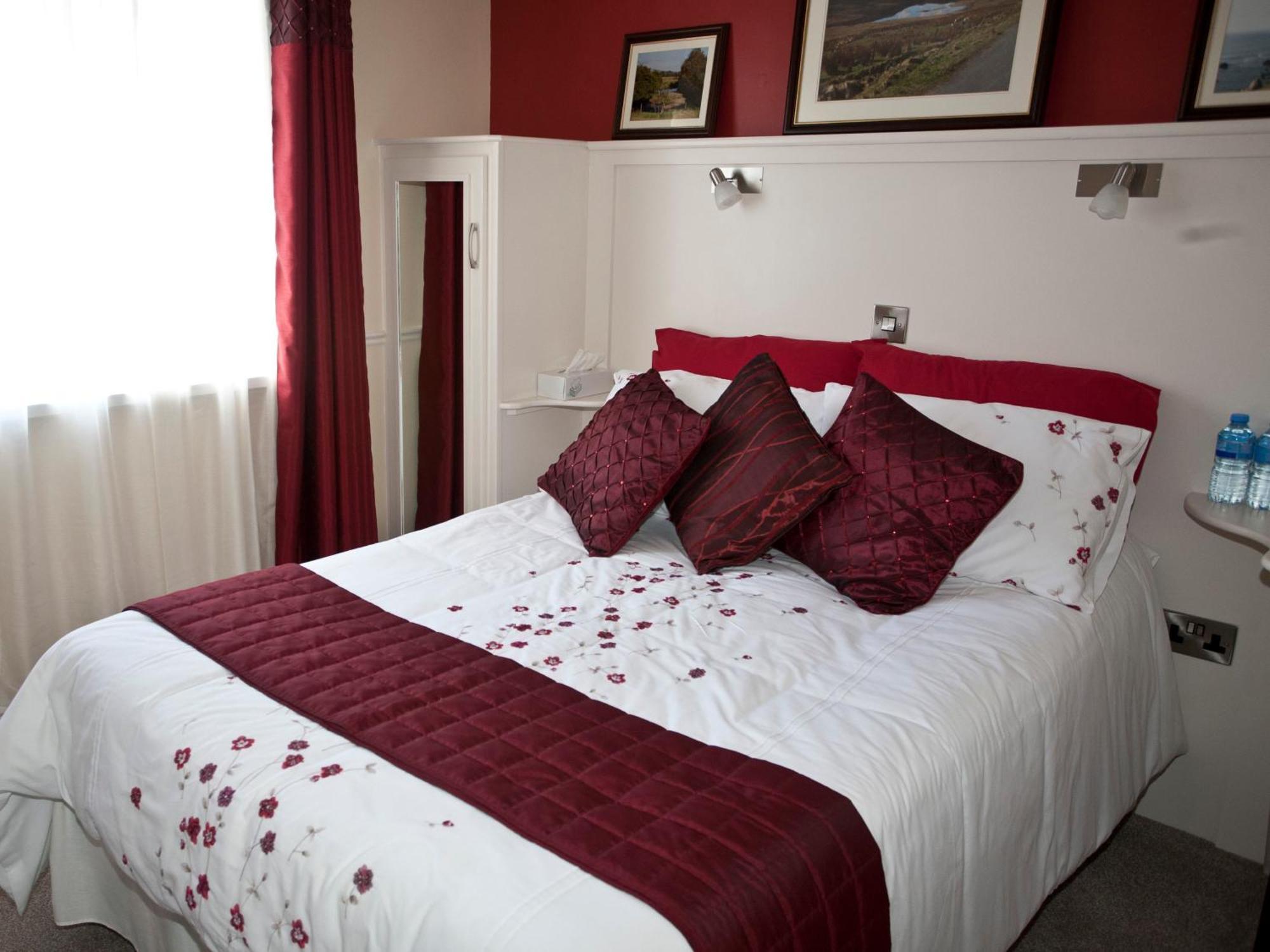 גלנטיס Avalon House B&B חדר תמונה