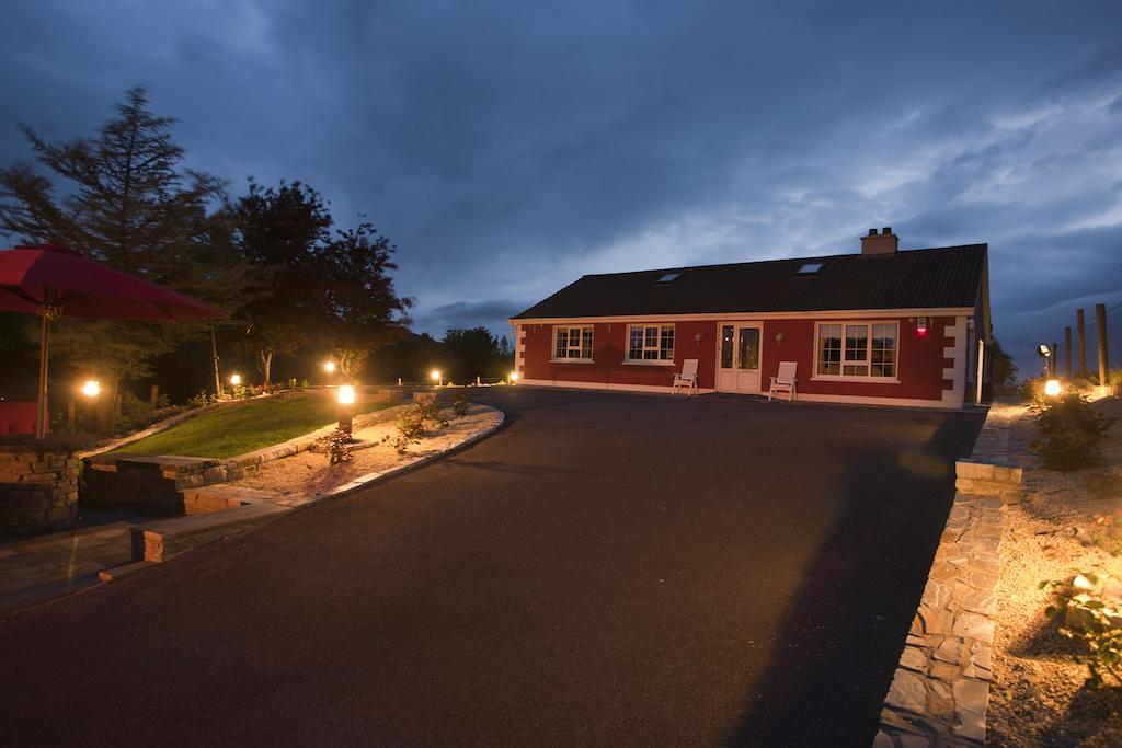 גלנטיס Avalon House B&B מראה חיצוני תמונה